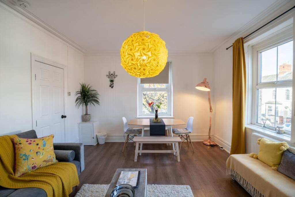 Phenix Central - Huge 3 Bed, Super Equipped Apartment. Cardiff Buitenkant foto