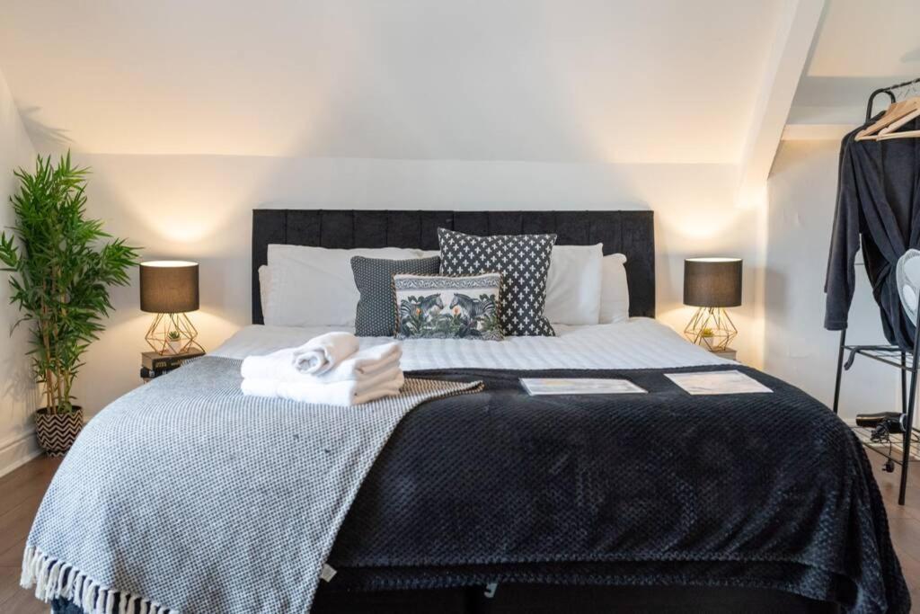 Phenix Central - Huge 3 Bed, Super Equipped Apartment. Cardiff Buitenkant foto