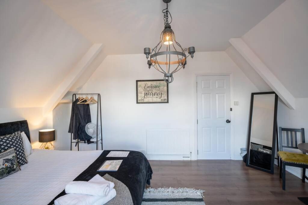 Phenix Central - Huge 3 Bed, Super Equipped Apartment. Cardiff Buitenkant foto