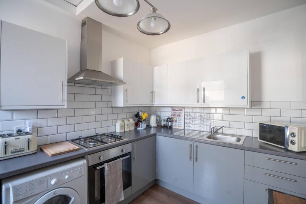 Phenix Central - Huge 3 Bed, Super Equipped Apartment. Cardiff Buitenkant foto